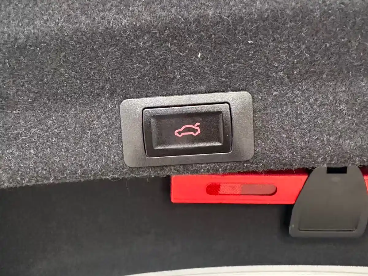 Audi A4L 2022 40 TFSI Luxury Dynamic фото 8