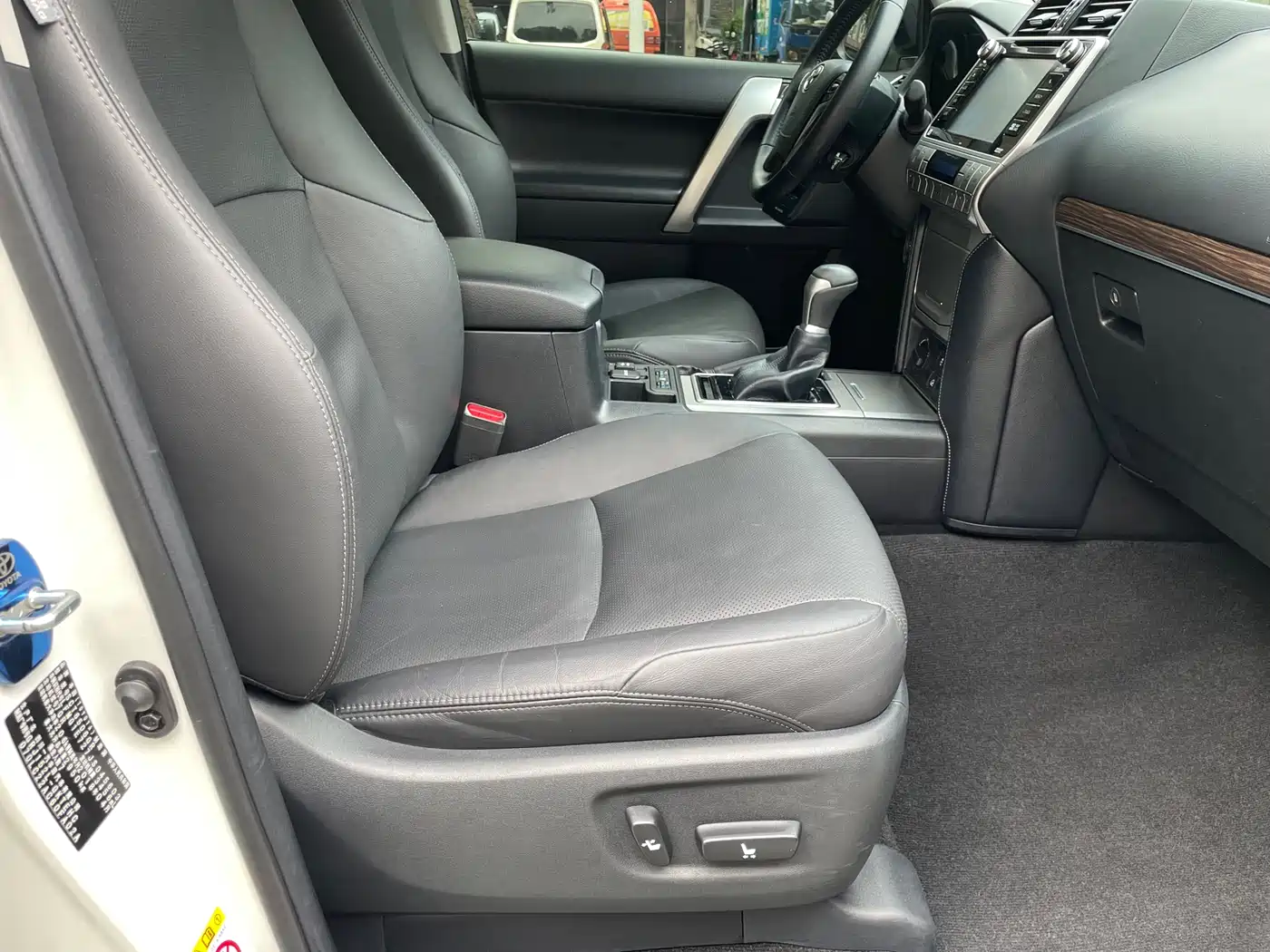 Toyota Prado 2018 3.5L Automatic TX-L NAVI Rear-mounted Spare Tire фото 24