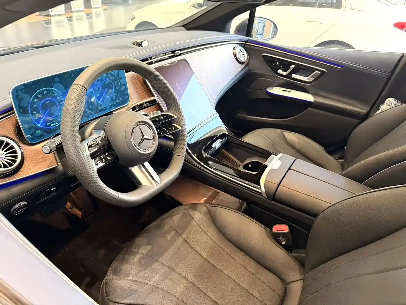 Mercedes-Benz EQE 2025 2025 500 4MATIC Pioneer