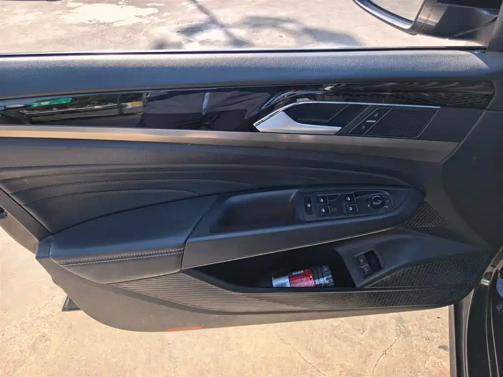 Volkswagen Passat New Energy 2020 430PHEV Hybrid Elite (China VI) фото 8