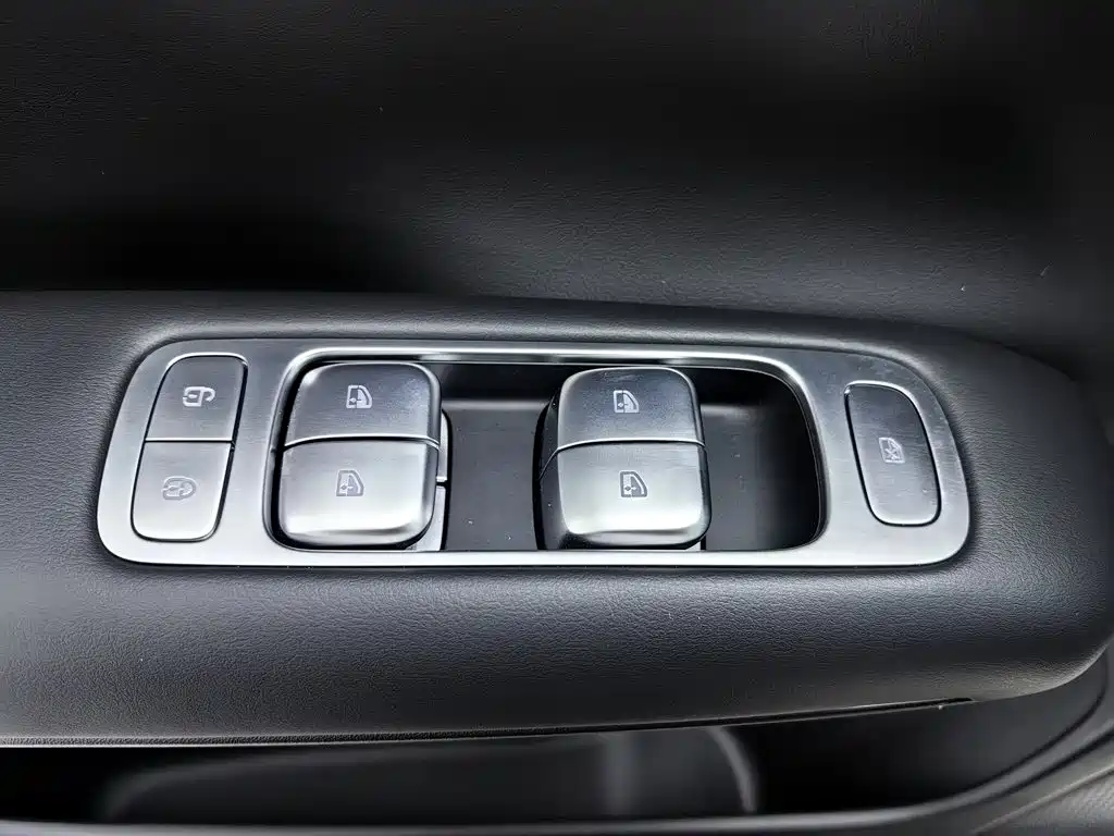 Фото 9 - Changan Qiyuan Q05
