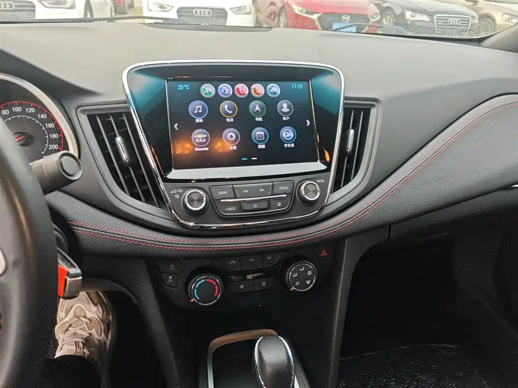 Chevrolet Monza 2019 RS 330T Automatic Thrill Edition China VI фото 12