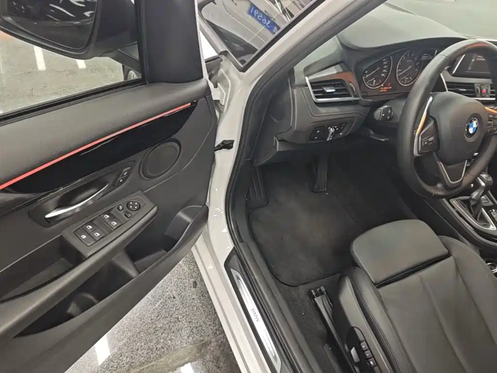 BMW 2 Series Touring 2016 2016 218i Sport Design Package