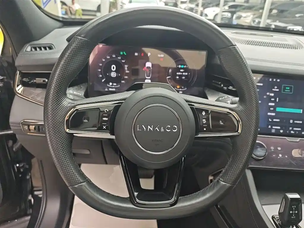 Lynk & Co 09 EM-P 2021 2.0T PHEV Halo 7-Seater фото 11