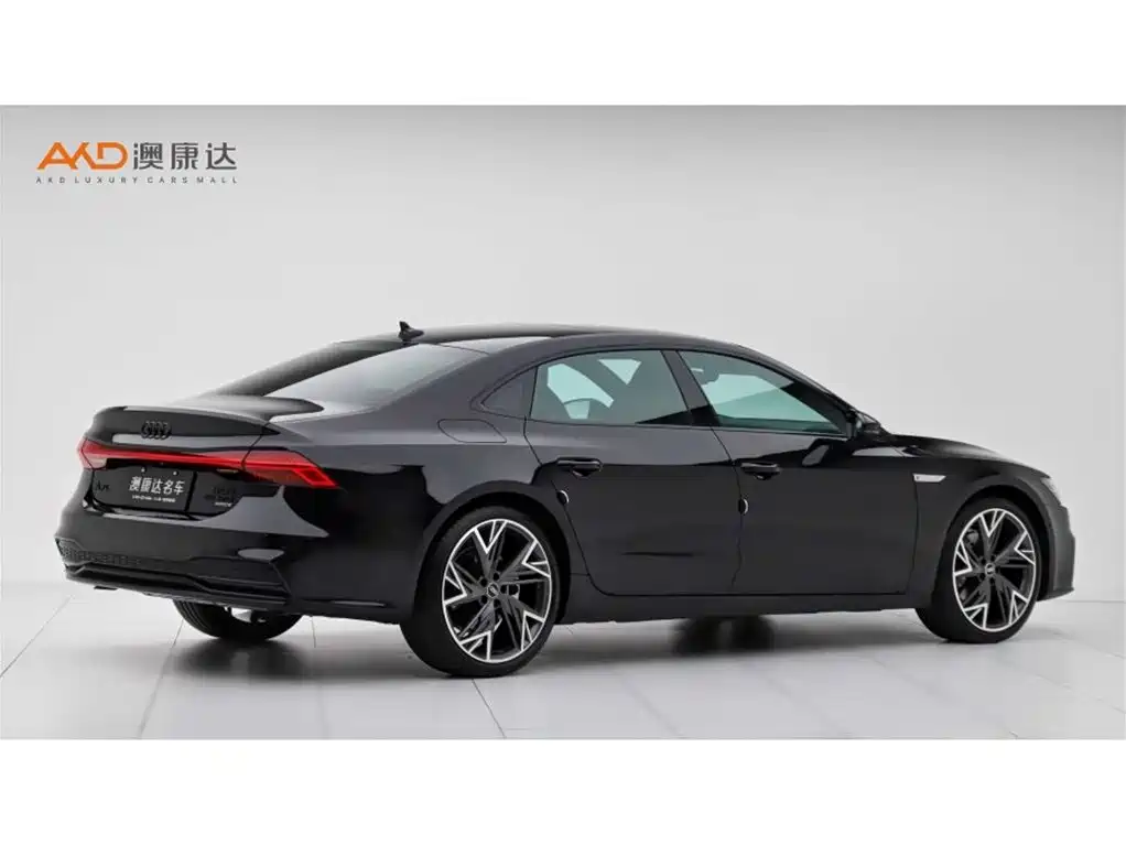 Audi A7L 2023 45 TFSI quattro S-line Black Warrior Edition фото 3