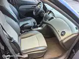 Фото 7 - Chevrolet Cruze