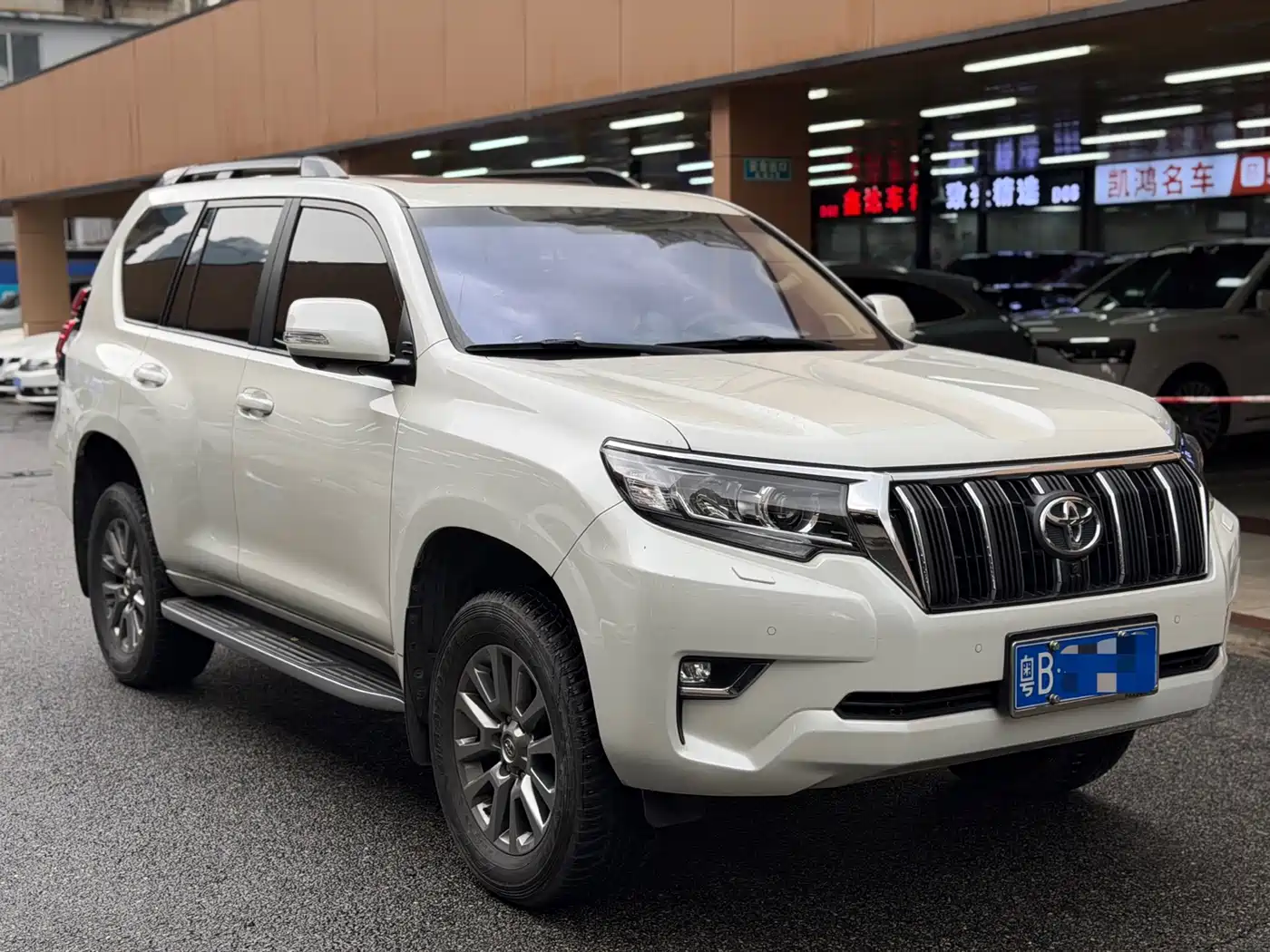Toyota Prado 2018 3.5L Auto TX-L фото 3