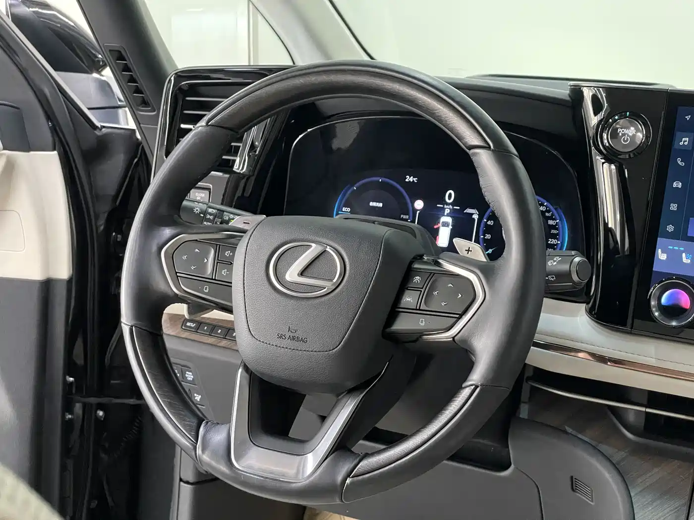 Lexus LM 2023 500h 6-Seater Prestige Edition фото 7