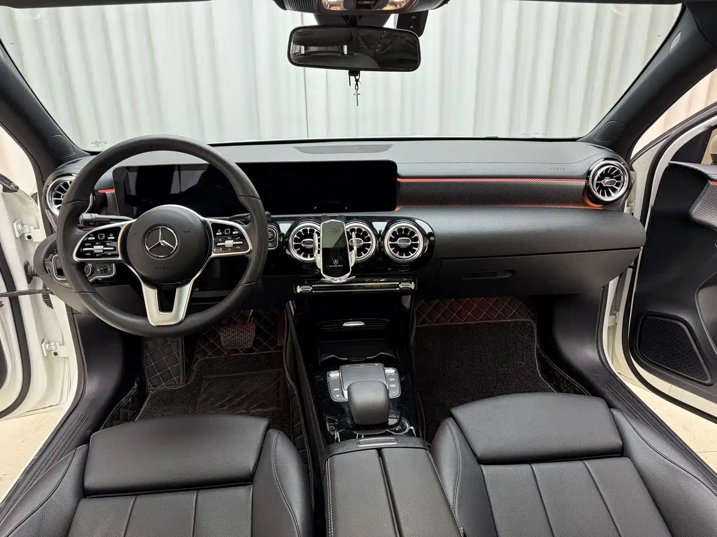 Mercedes-Benz A-Class 2022 A 180 L Sport Sedan фото 6