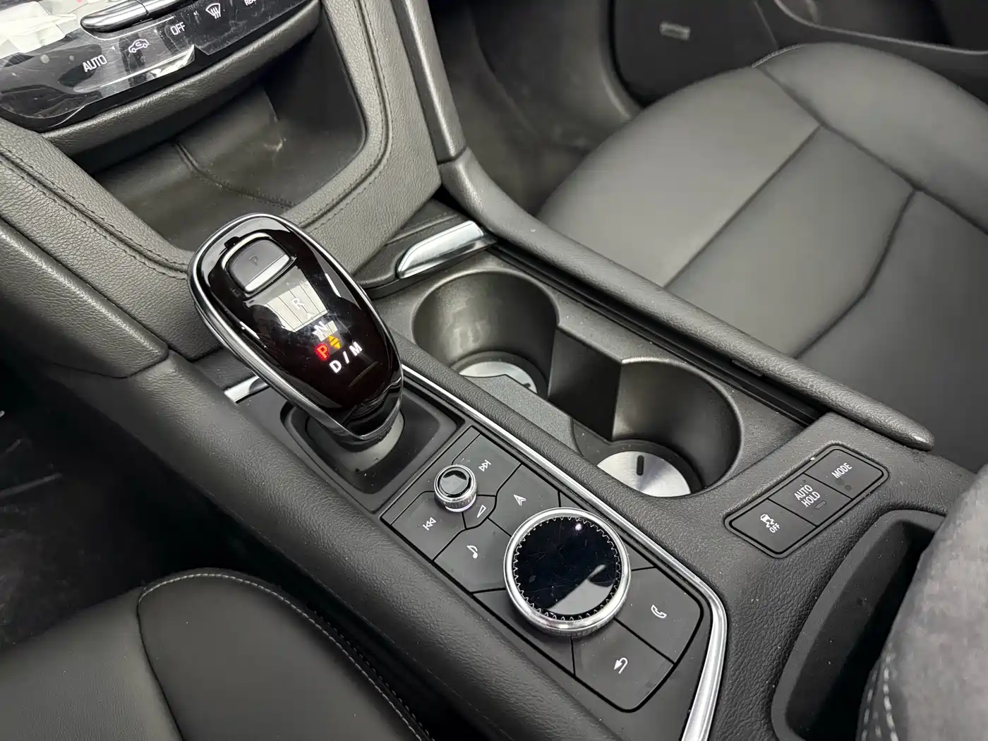 Cadillac XT5 2020 Facelift 28T Luxury Model фото 17