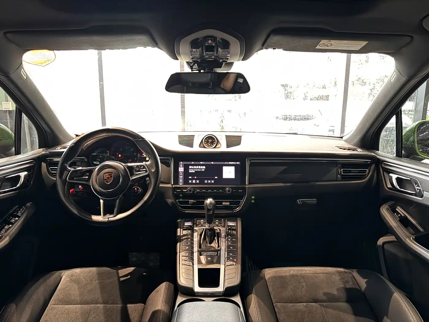 Porsche Macan 2018 Macan 2.0T фото 9