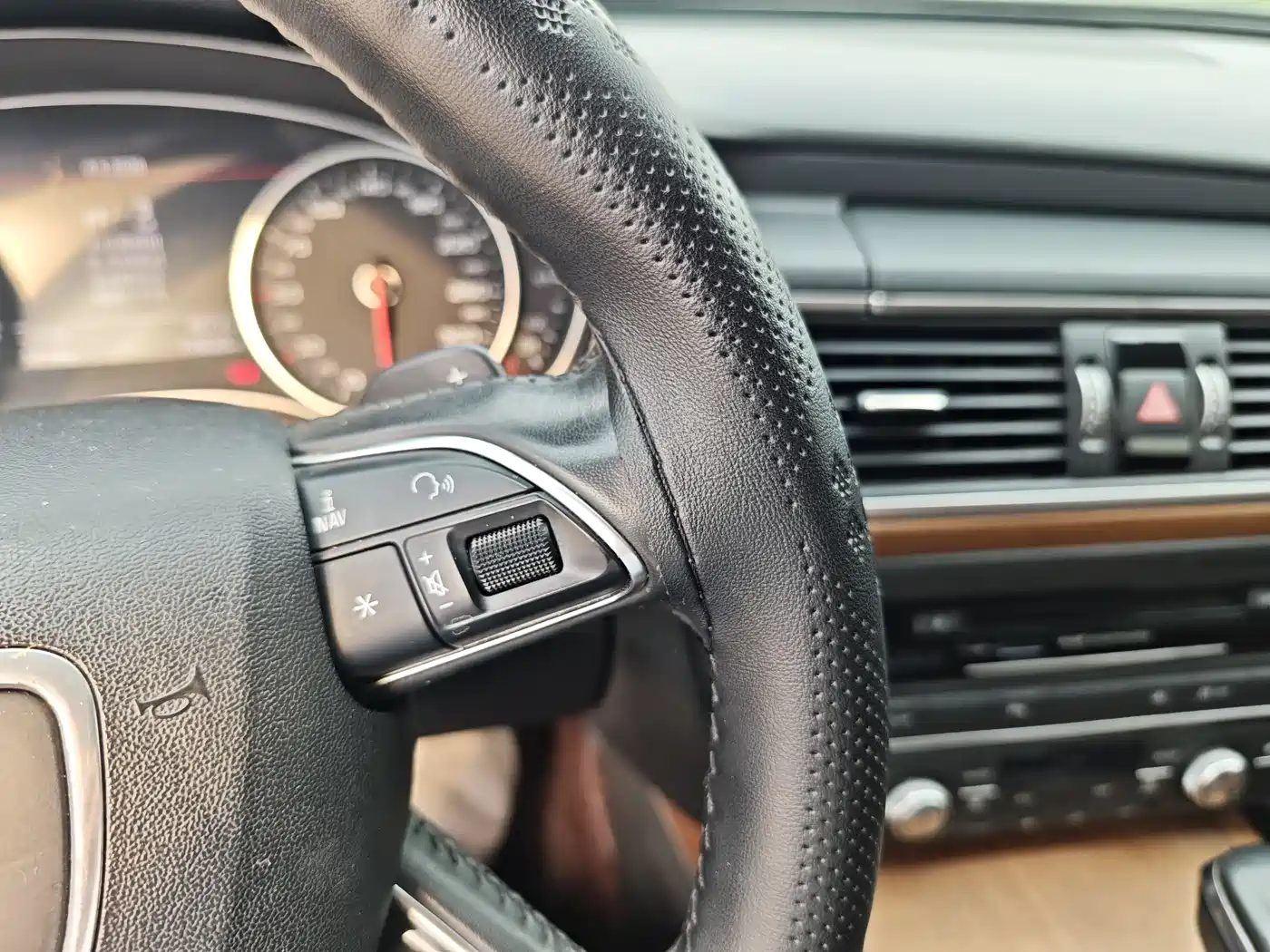 Audi A6L 2018 30th Anniversary 30 FSI Style фото 18