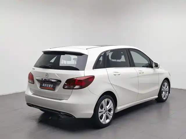 Mercedes-Benz B-Class 2017 B 200 Dynamic — фото 2