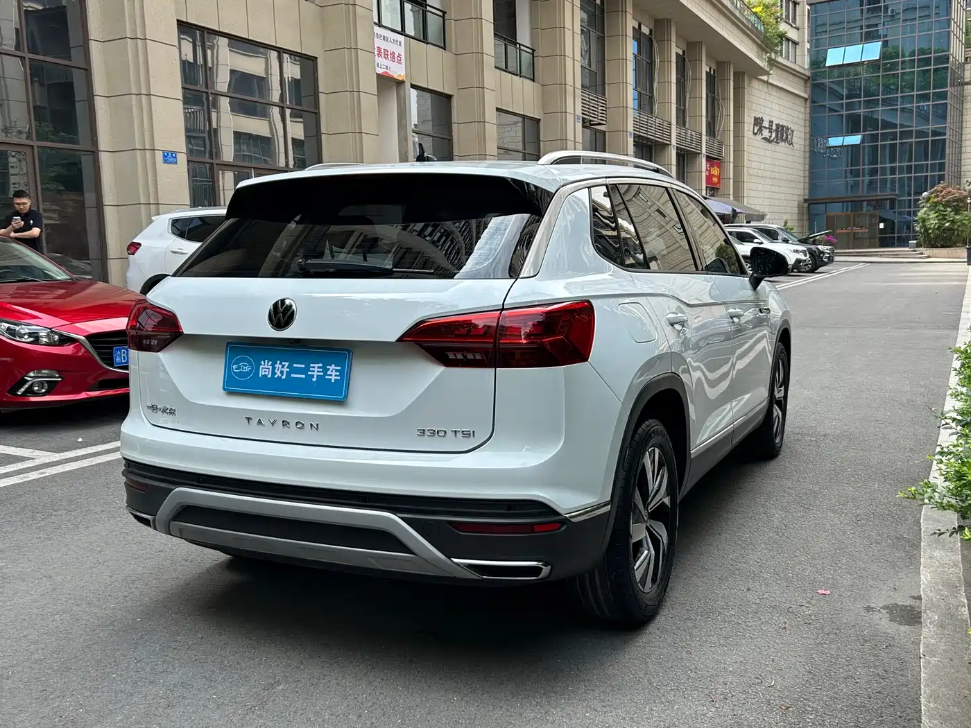 Volkswagen Tayron 2022 330TSI 2WD Luxury Smart Connect Plus фото 7
