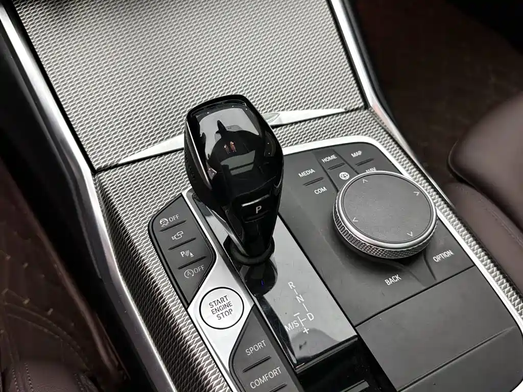 BMW 3 Series 2021 Facelift 325Li M Sport Shadow Edition фото 16