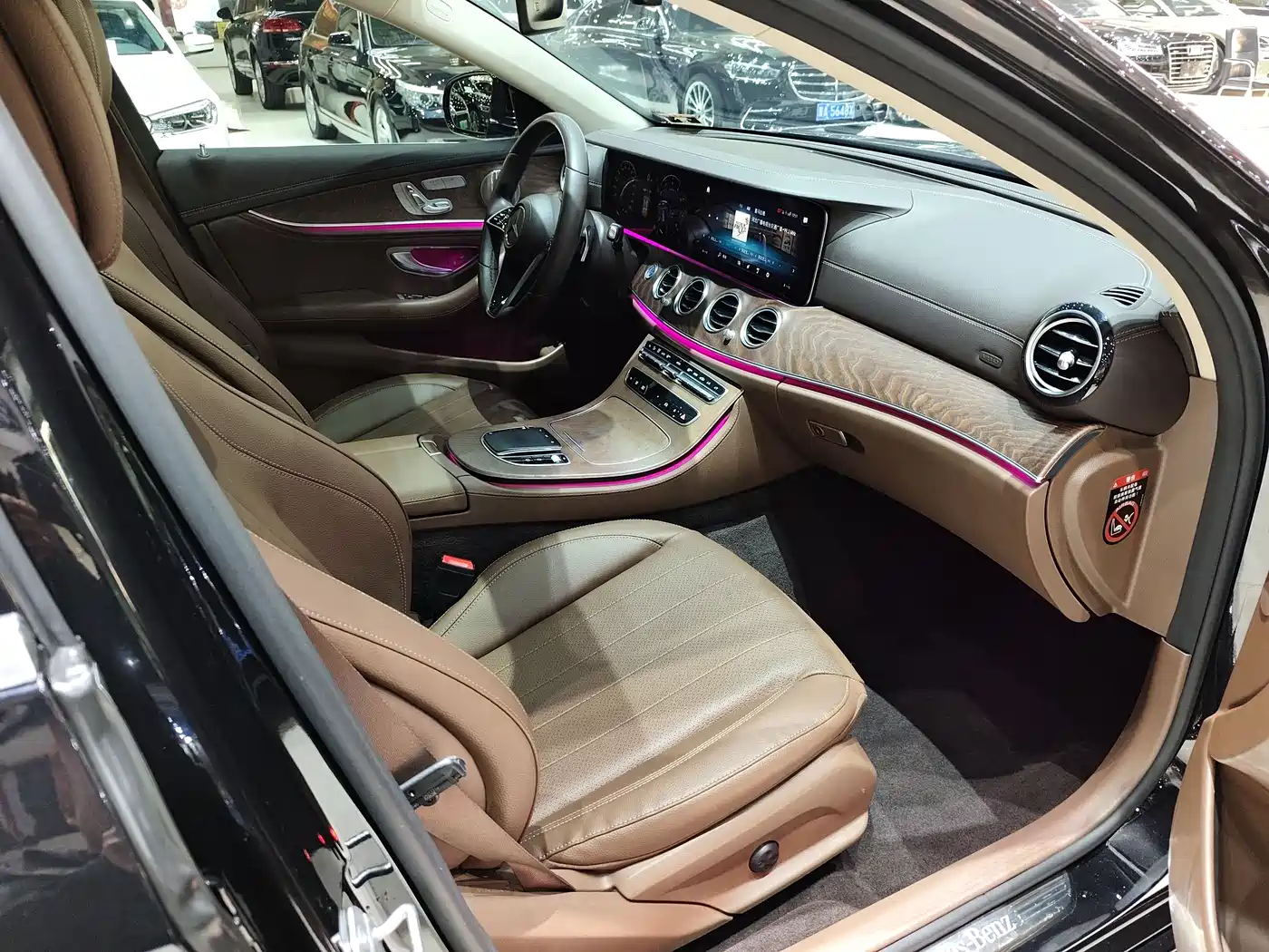 Mercedes-Benz E-Class 2022 E 300 L Luxury фото 10