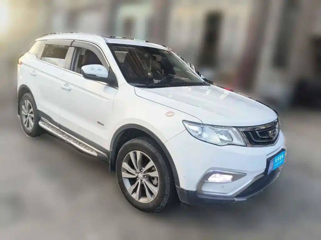 Фото 3 - Geely Boyue