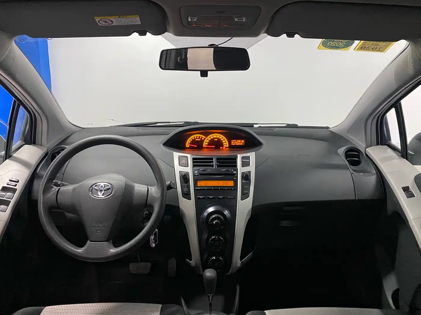 Toyota Yaris 2012 2011 1.6GS Auto Sharp Edition