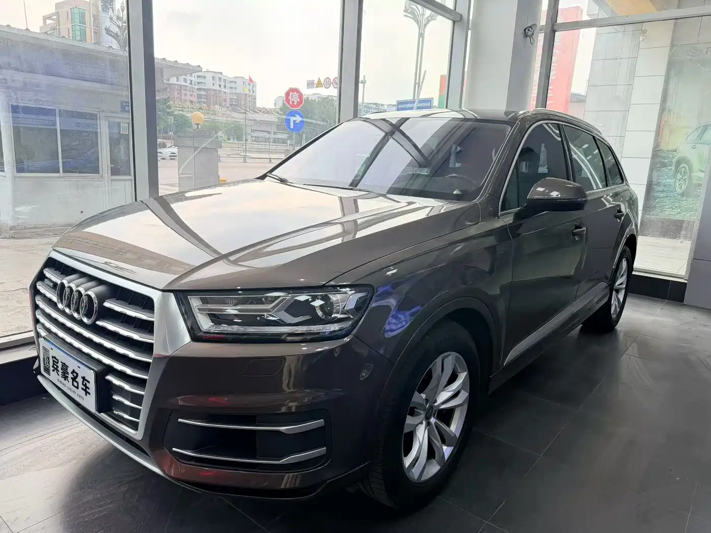 AUDI Q7