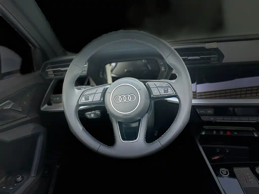 Audi A3 2024 Model A3L Limousine 35 TFSI Fashion Sport фото 8