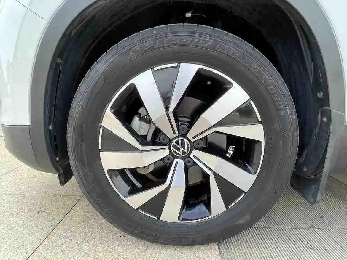 Volkswagen Tayron 2022 330TSI 2WD Luxury Smart Connect Edition фото 20