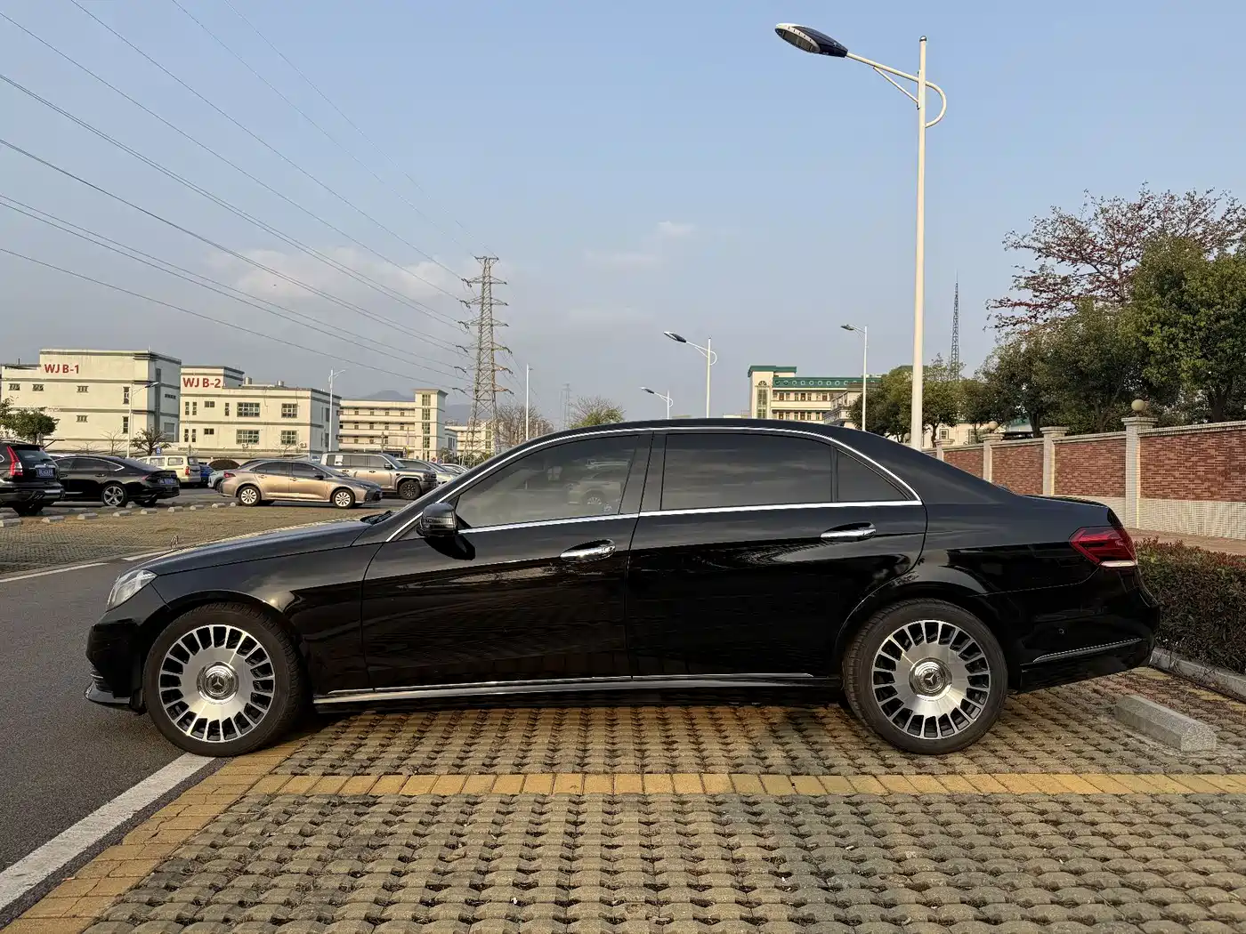 Mercedes-Benz E-Class 2015 Facelift E 260 L фото 5