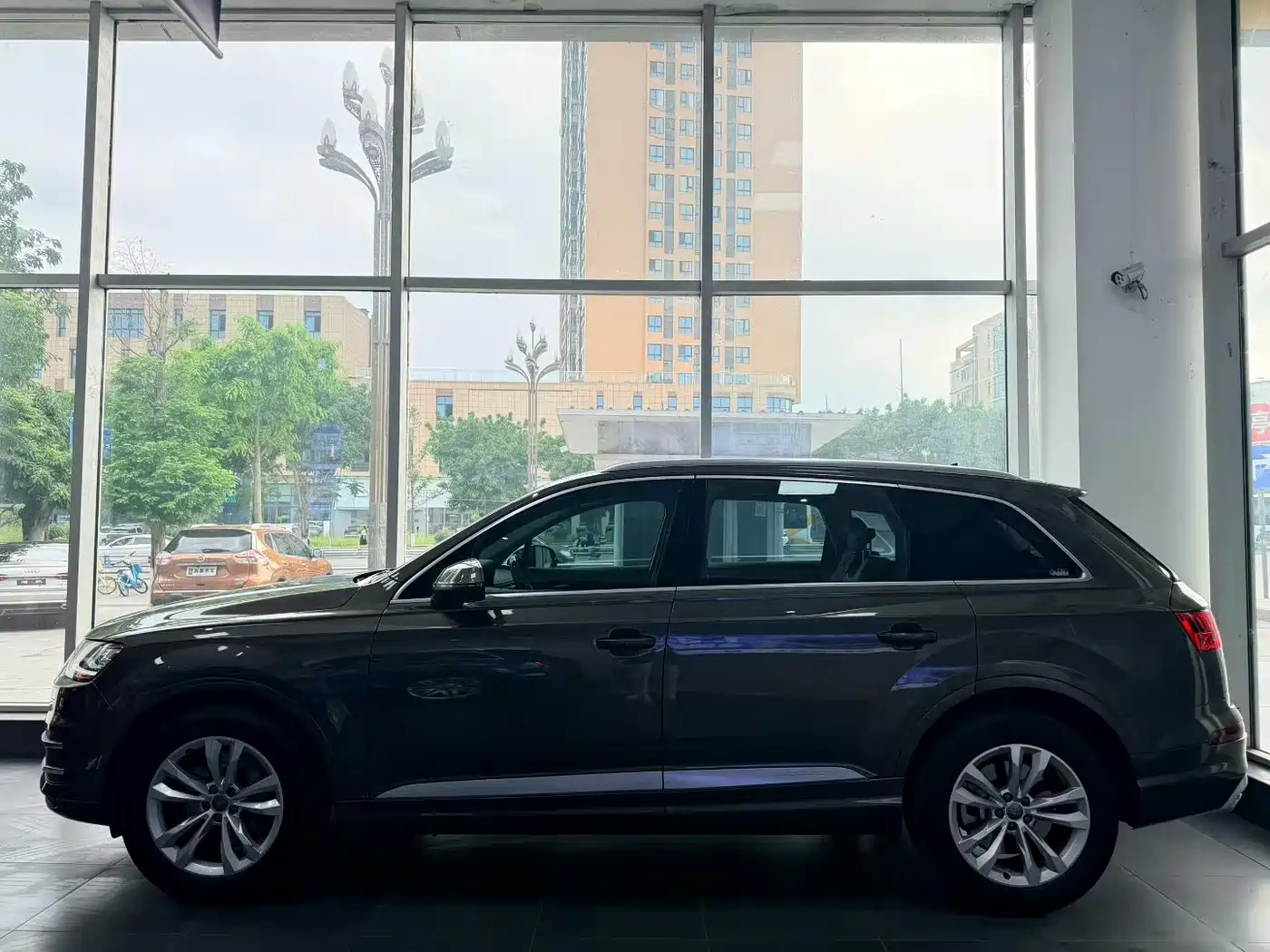AUDI Q7