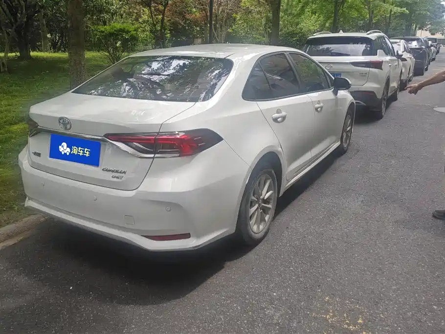 Toyota Corolla 2021 1.2T S-CVT Elite PLUS Edition фото 3