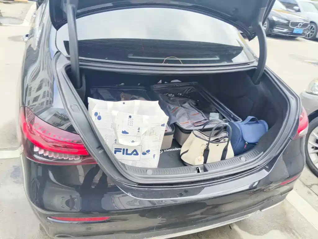 Mercedes-Benz E-Class, миниатюра 5