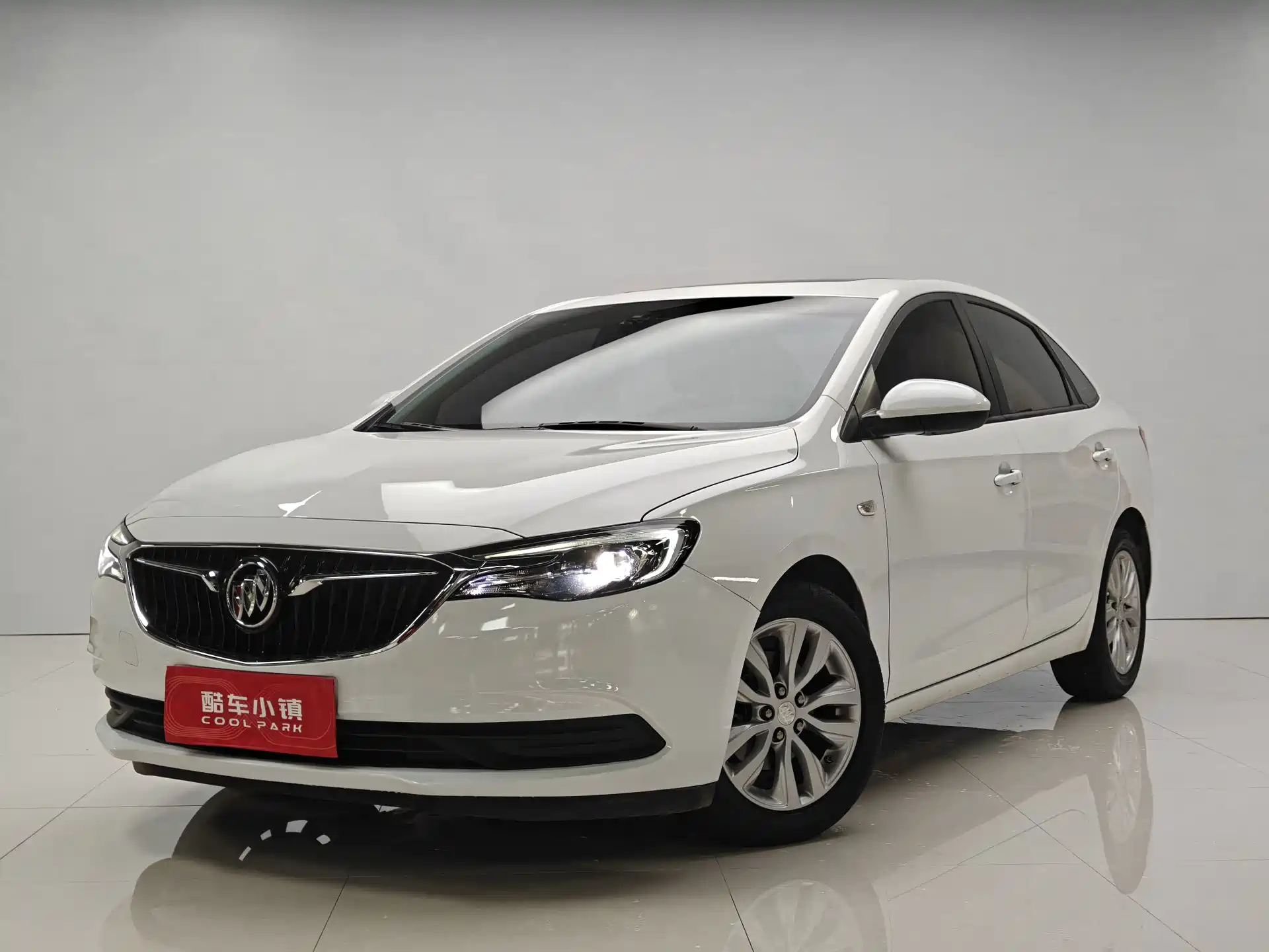 Фото 1 - Buick Excelle