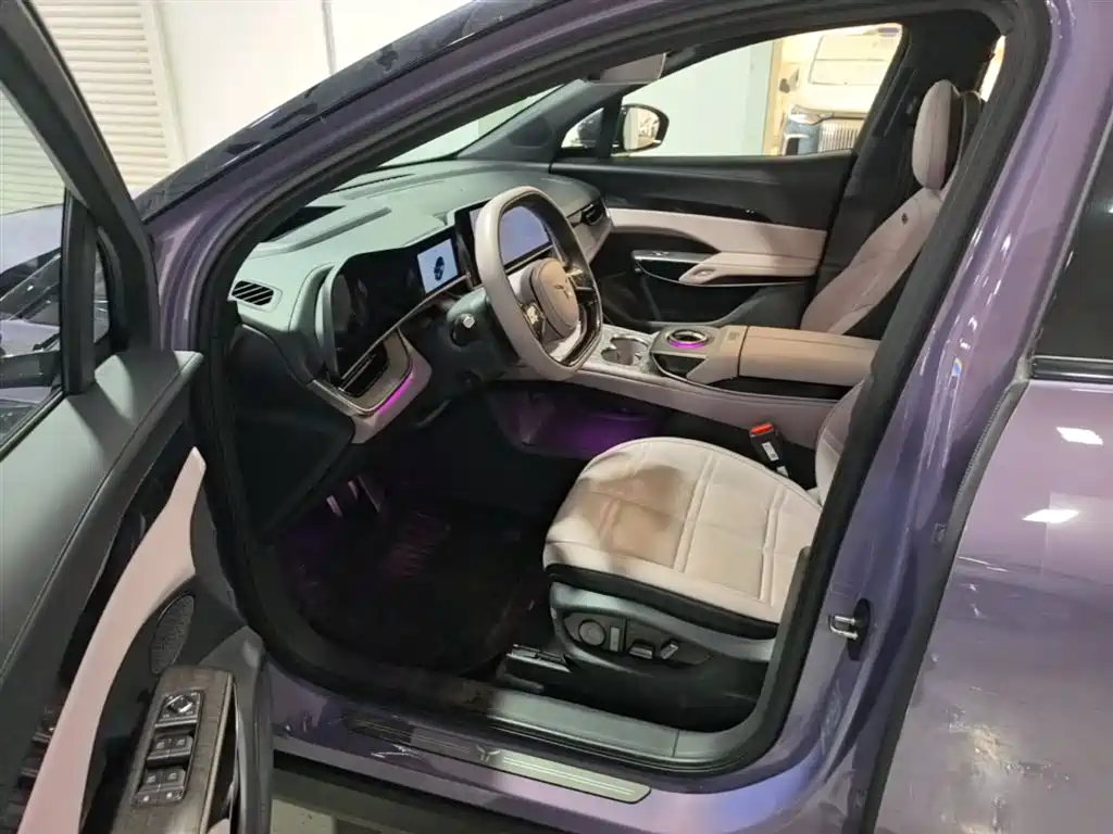 Hongqi Tian Gong 08 2025 680 Ultra AWD фото 15