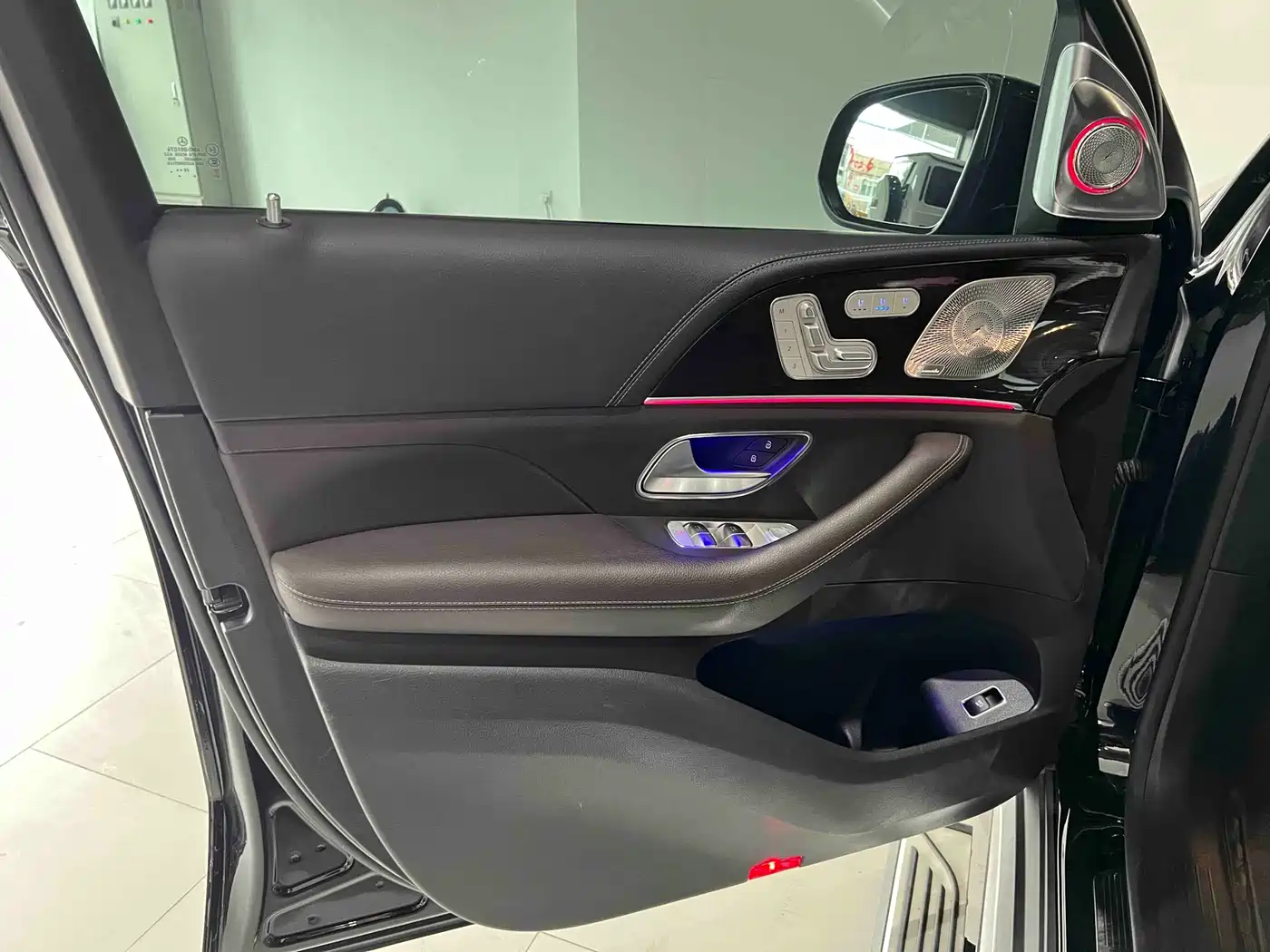 MERCEDES-BENZ GLS