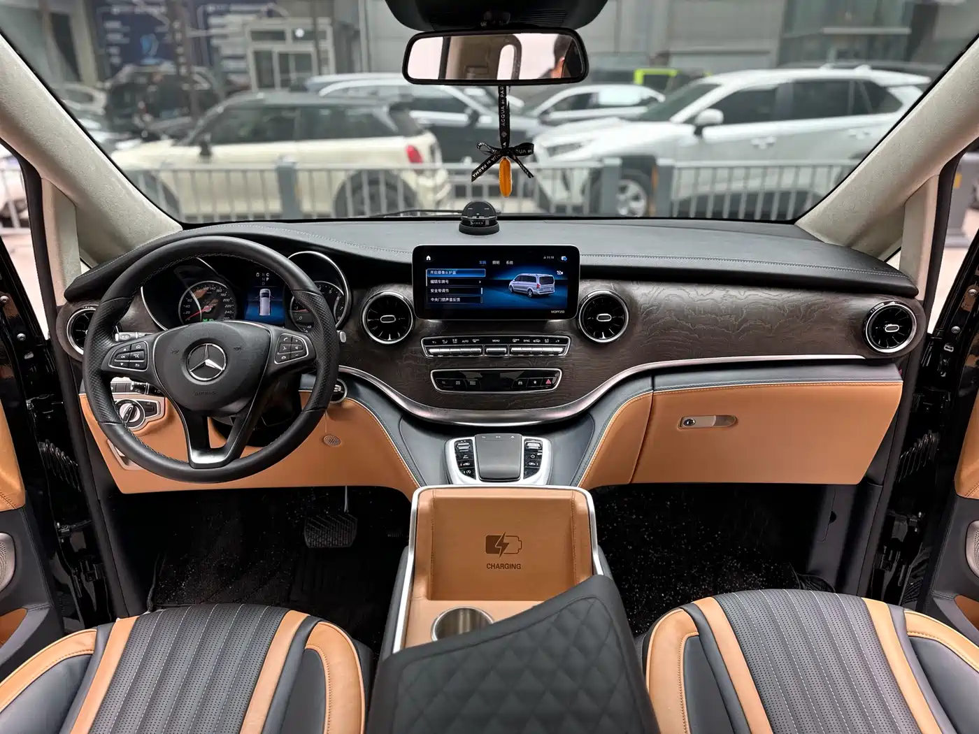 MERCEDES-BENZ V CLASS