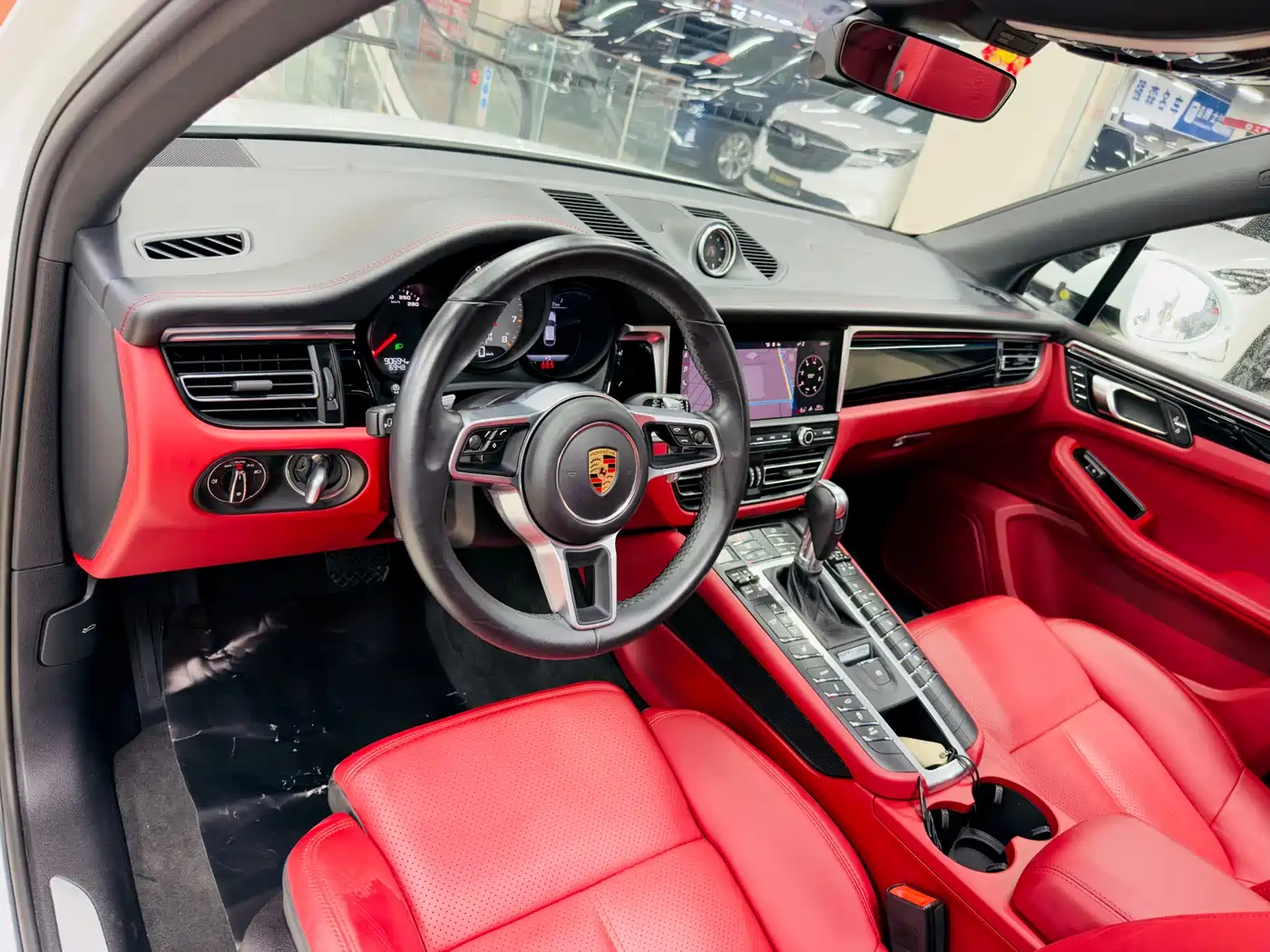 Porsche Macan 2020 Macan S 3.0T фото 6