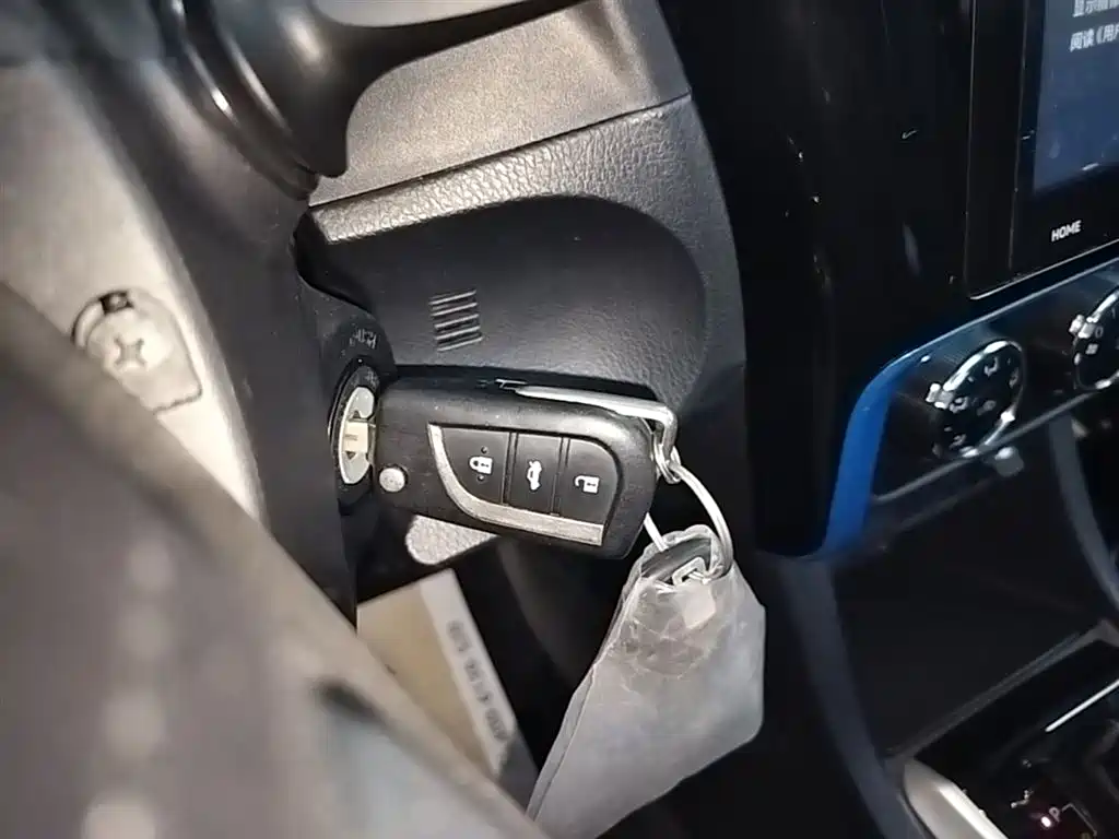 Toyota Levin 2018 185T CVT Premium Edition China V фото 17