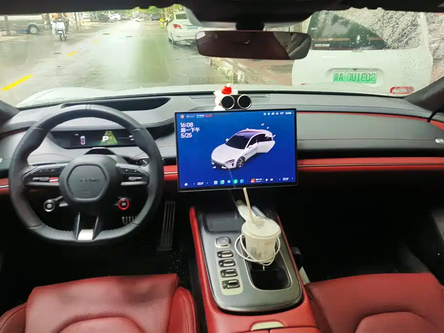 Xiaomi Auto Xiaomi SU7 2024 AWD Extended Range Advanced Smart Driving Max Edition фото 12
