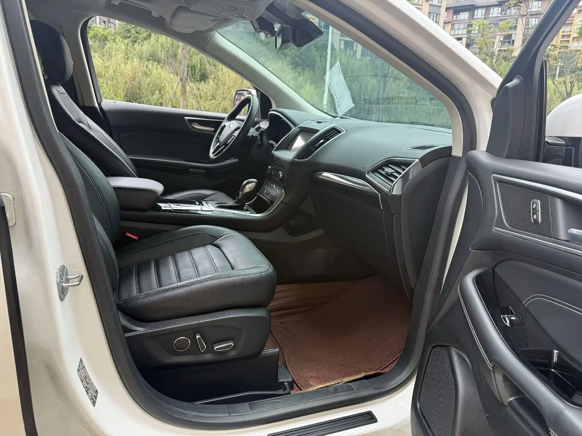 Фото 7 - Ford Edge
