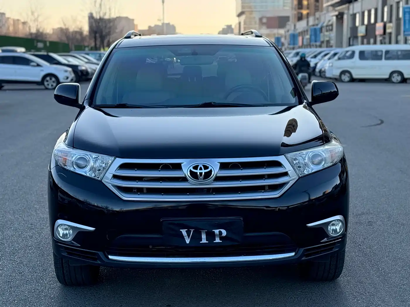 Toyota Highlander 2012 2.7L 2WD 7-Seater Luxury Edition фото 2