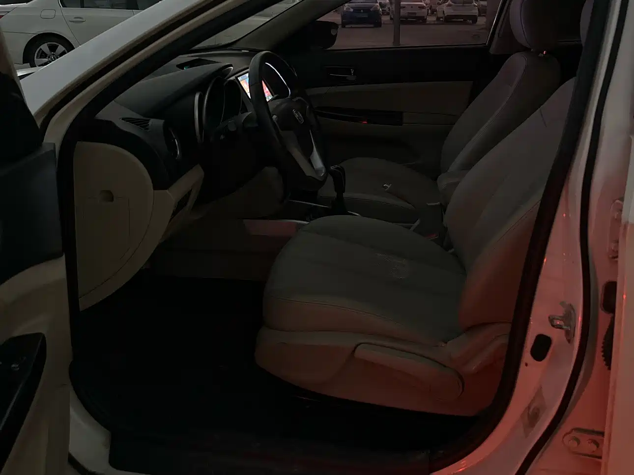 Changan Eado 2014 2014 1.6L Manual Luxury
