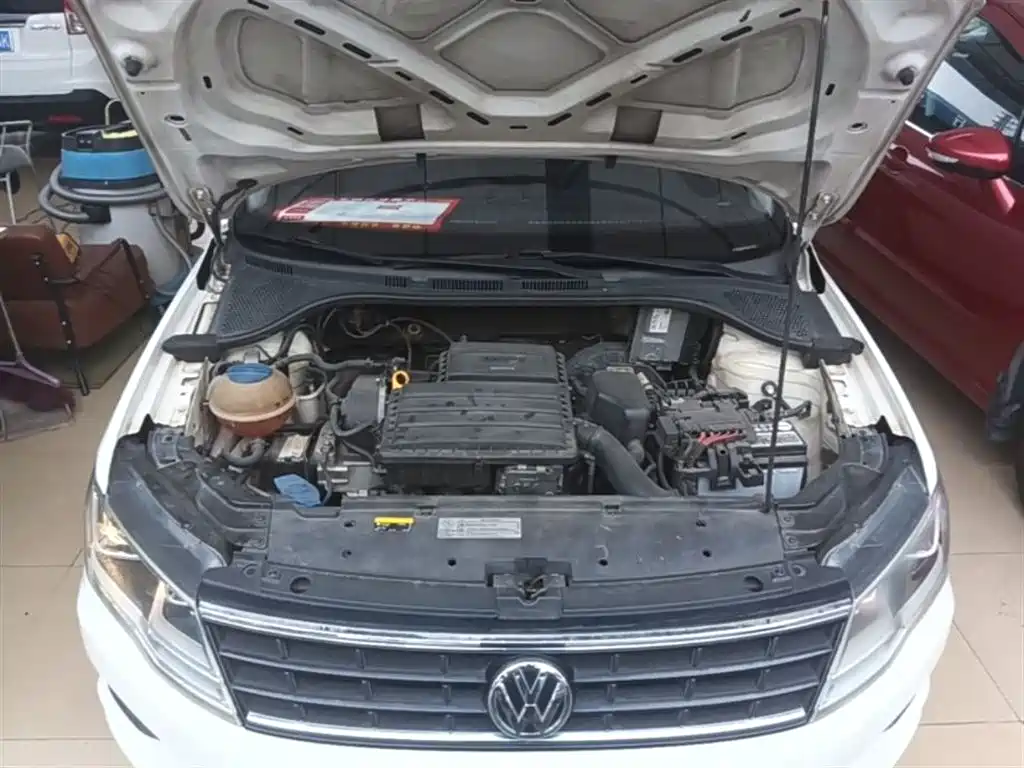 Volkswagen Jetta 2017 1.5L Automatic Fashion фото 20