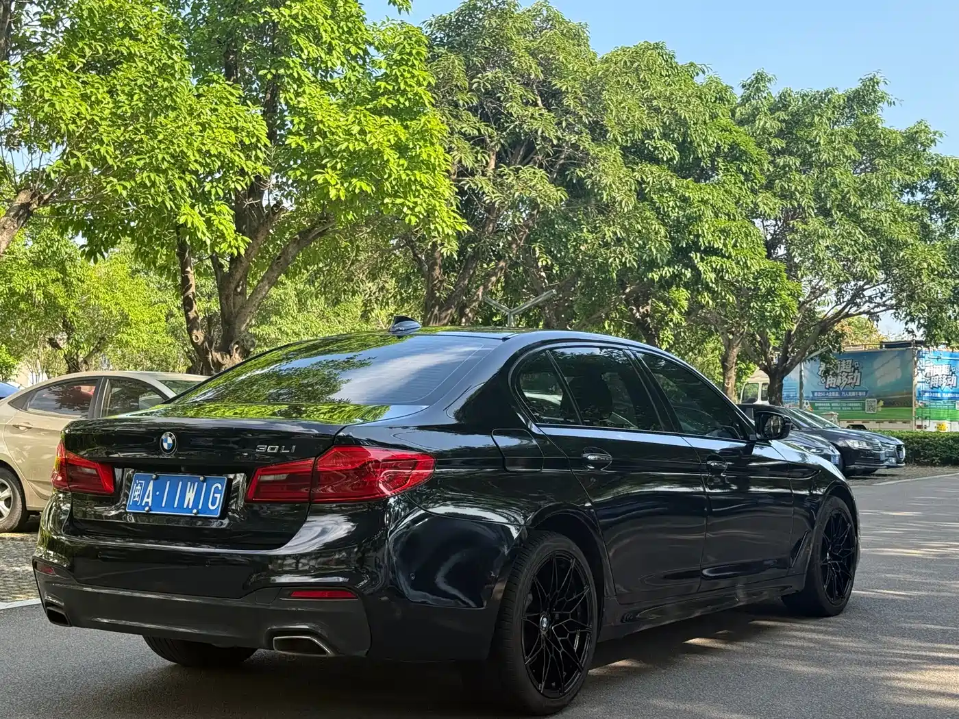 BMW 5 Series 2018 Facelift 530Li Leading M Sport Package фото 12