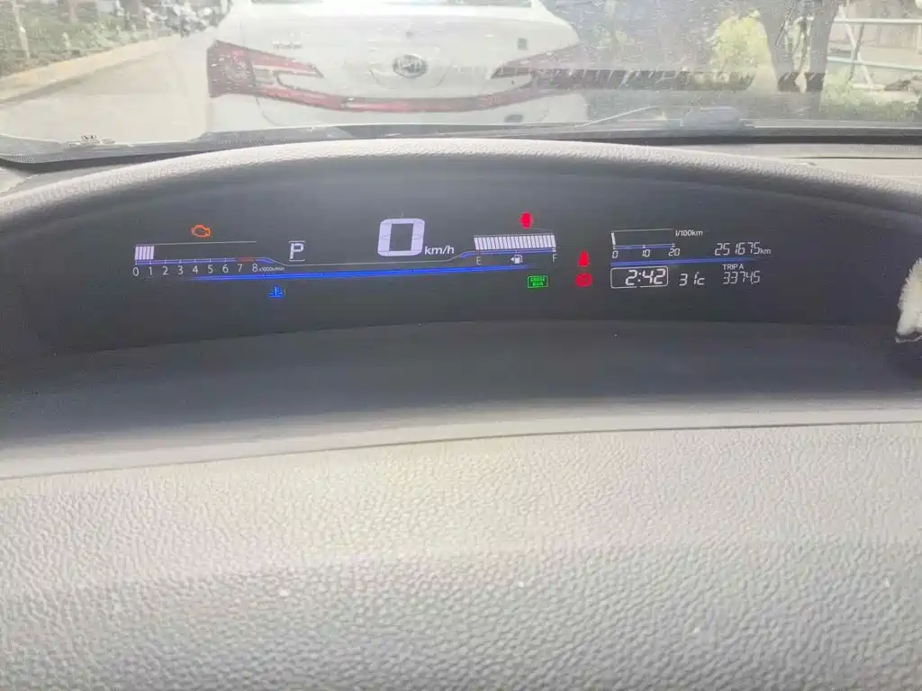 Фото 4 - Honda Jade
