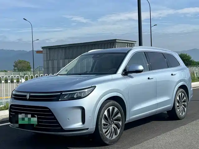 AITO Wenjie AITO M7 2023
