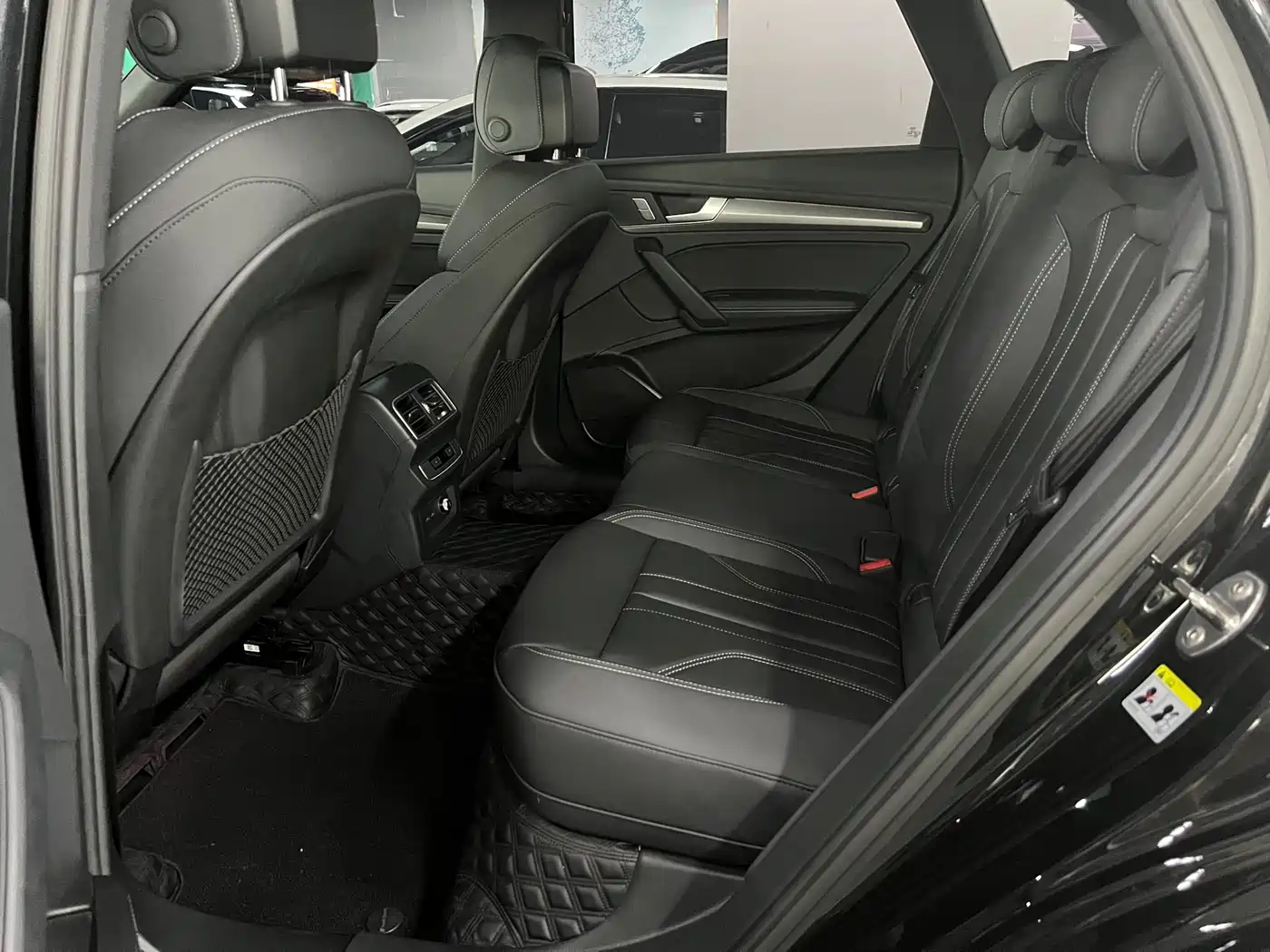Audi Q5L 2024 Model 40 TFSI Luxury Dynamic фото 7