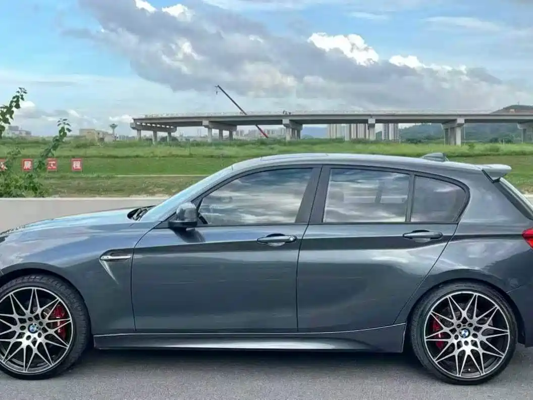 BMW 1 Series (Import) 2012 118i Sport фото 5