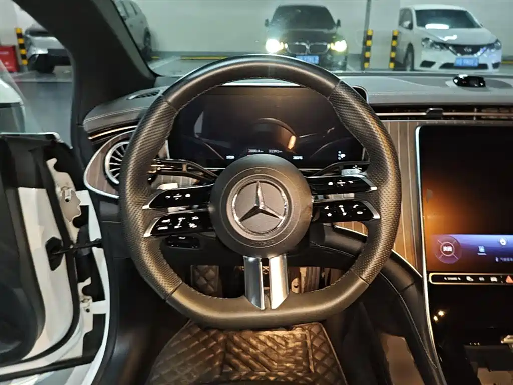Mercedes-Benz EQE 2022 350 Pioneer Edition фото 11
