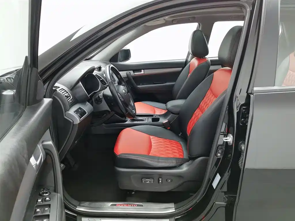 Kia Sorento 2013 2.2T 5-seat Diesel Comfort Edition фото 10