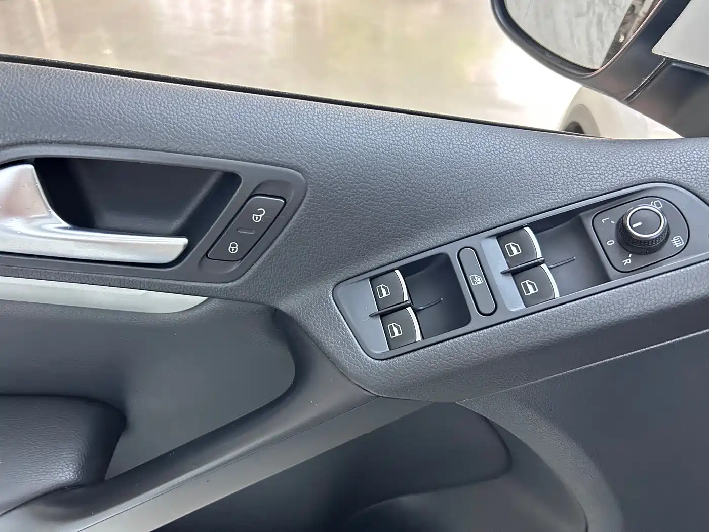 Volkswagen Tiguan 2016 Model 300TSI Automatic 2WD Luxury Edition фото 12