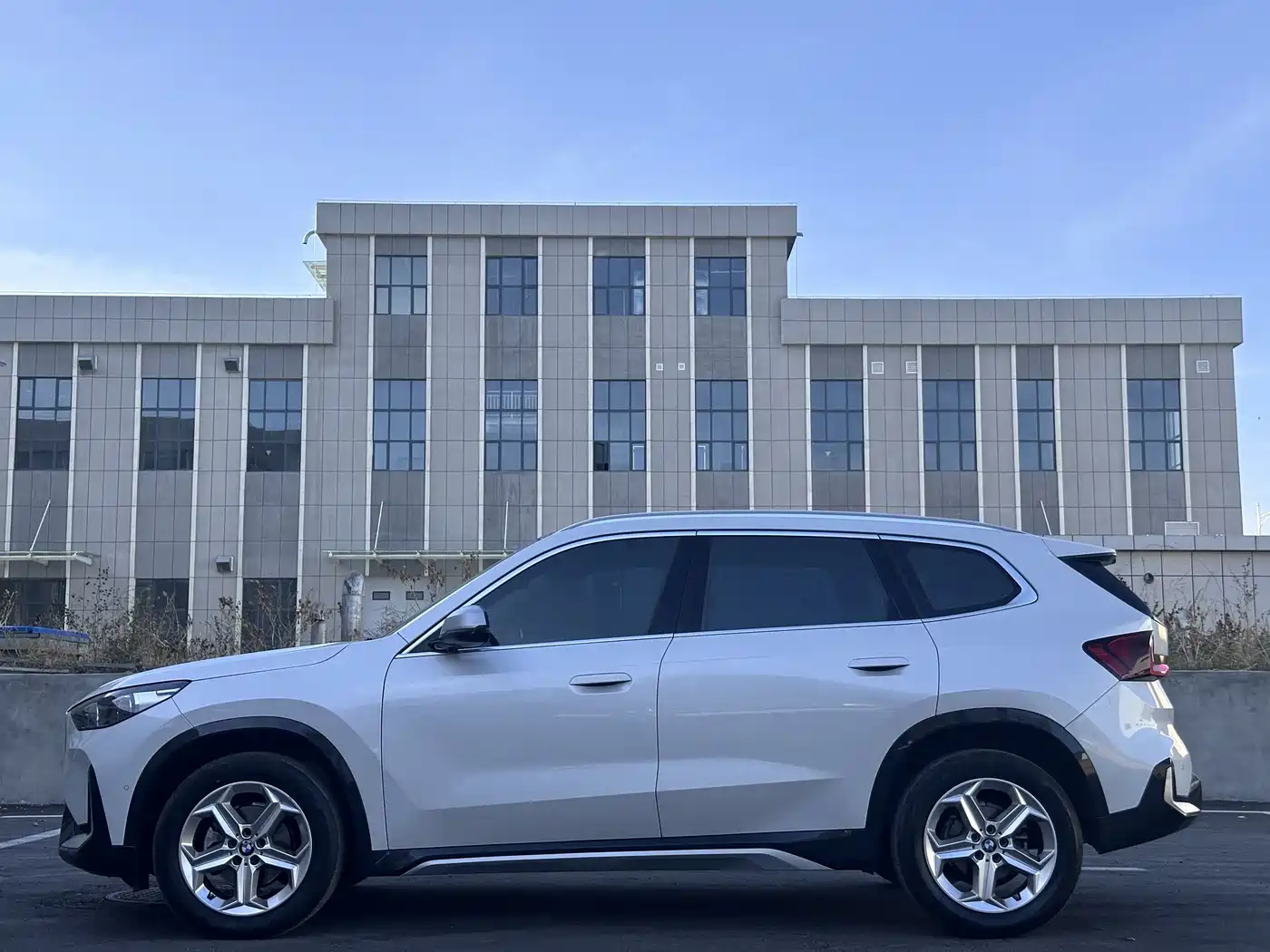 BMW X1 2023 sDrive20Li X Design Package фото 3