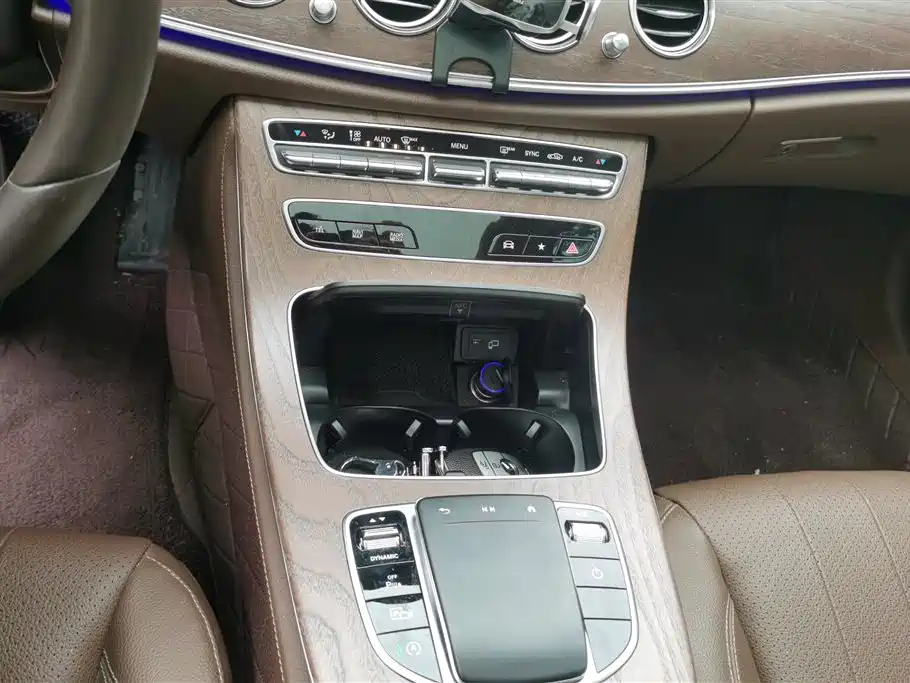 Mercedes-Benz E-Class 2023 E 300 L Fashion фото 16